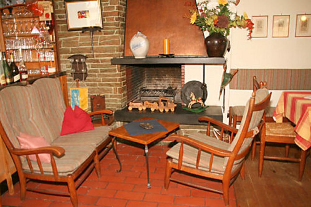 Landgasthof Groh Ulrichstein Buitenkant foto